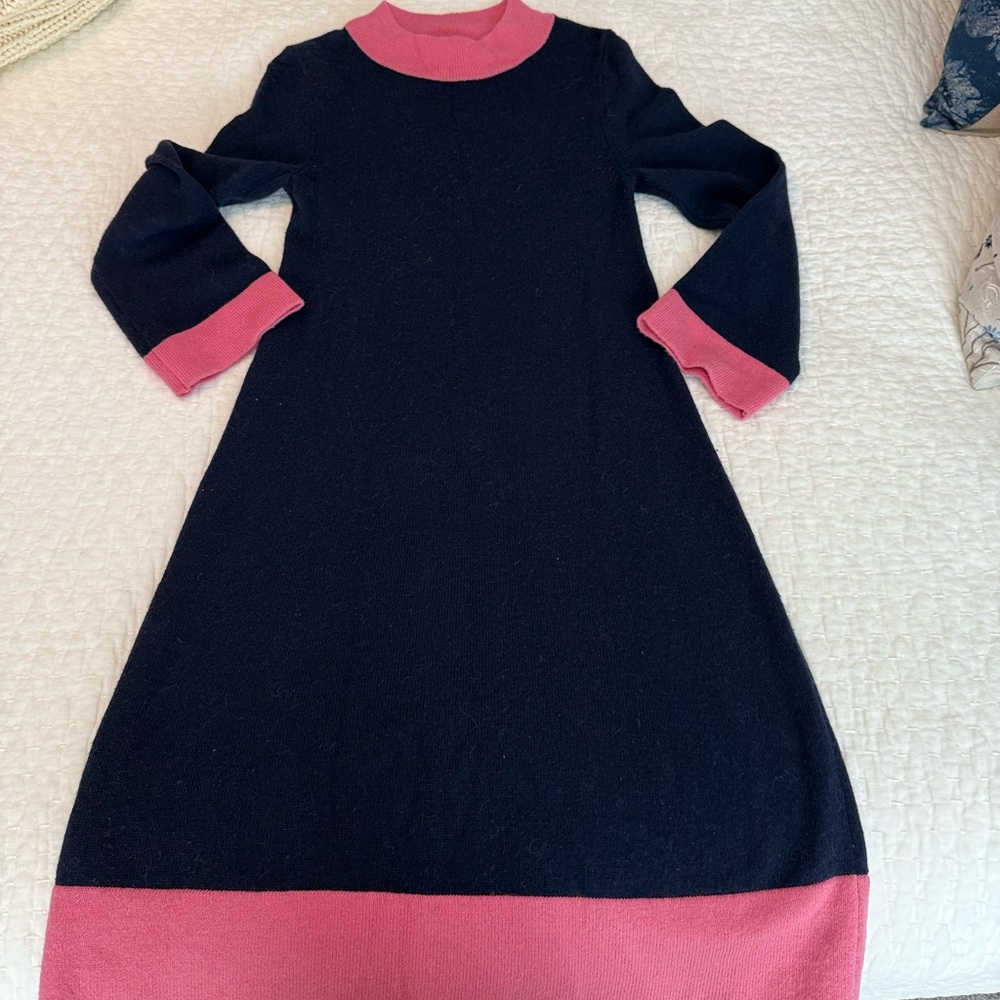 Boden Long Sleeve Dress in Black and Pink